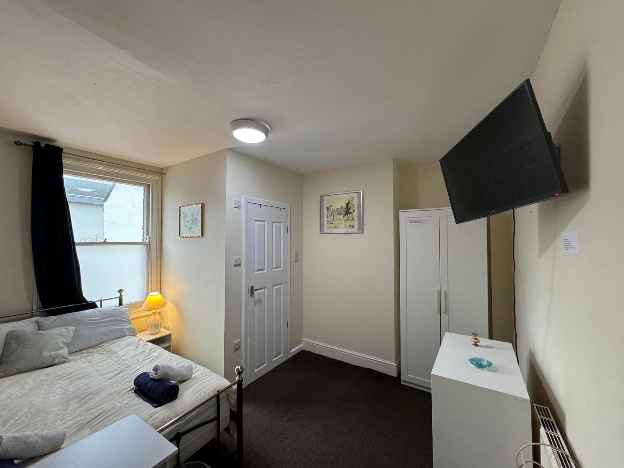 Comfortable Home Away From Home, Town Centre, Free Parking,Multiple Rooms Cheltenham Exterior foto