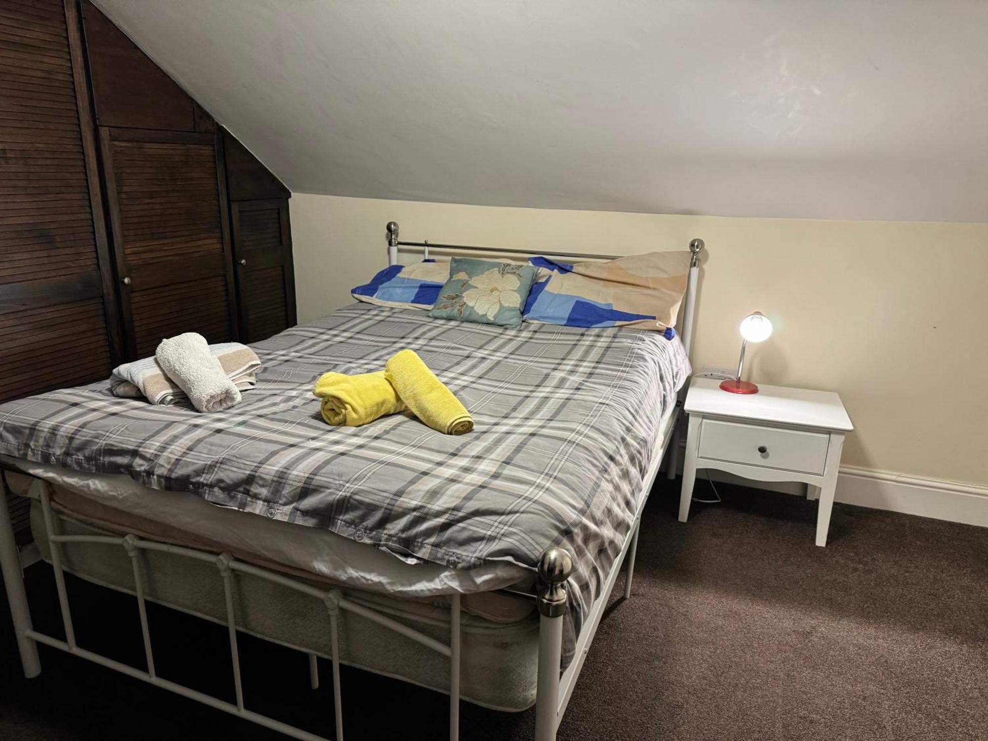 Comfortable Home Away From Home, Town Centre, Free Parking,Multiple Rooms Cheltenham Exterior foto